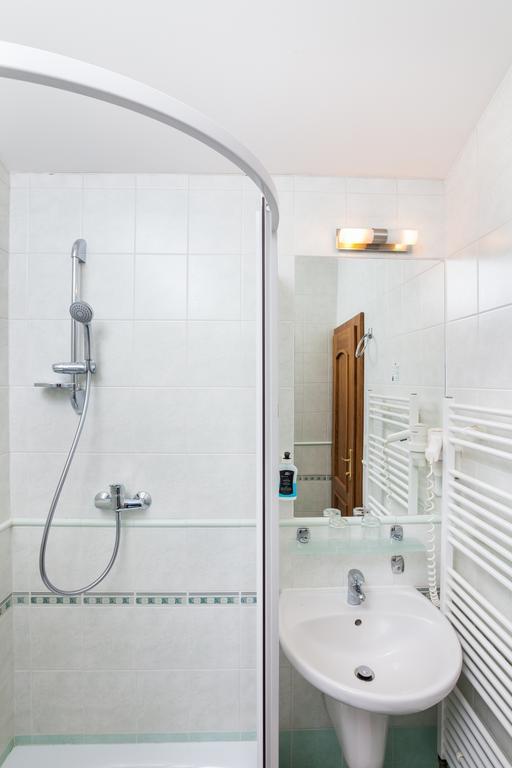 Hotel Jelinkova Vila Velké Meziříčí الغرفة الصورة