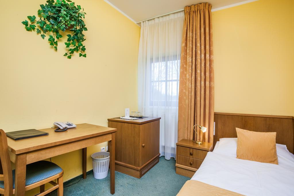 Hotel Jelinkova Vila Velké Meziříčí الغرفة الصورة