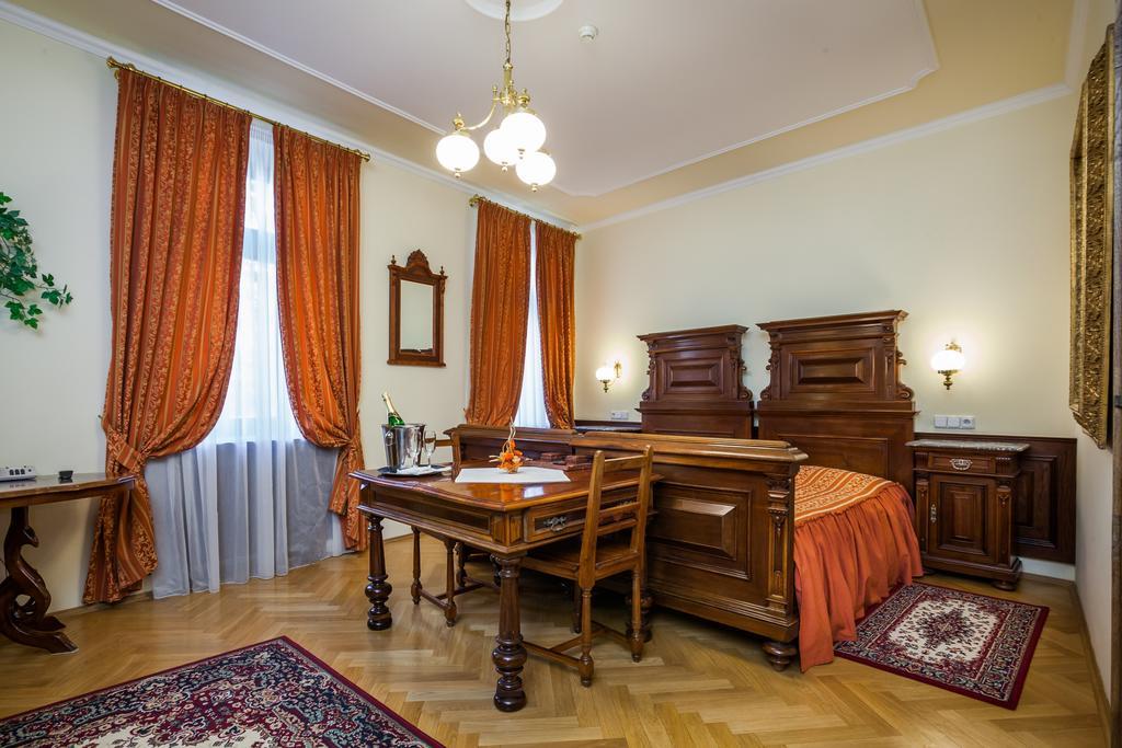 Hotel Jelinkova Vila Velké Meziříčí الغرفة الصورة