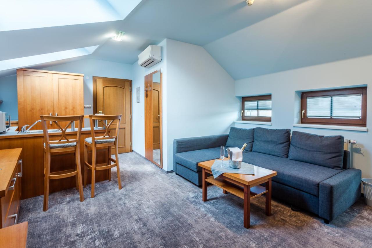 Hotel Jelinkova Vila Velké Meziříčí المظهر الخارجي الصورة